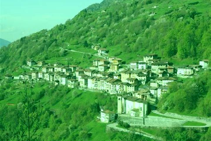 Lillian, 32 — Escort in Castel Condino, Italy