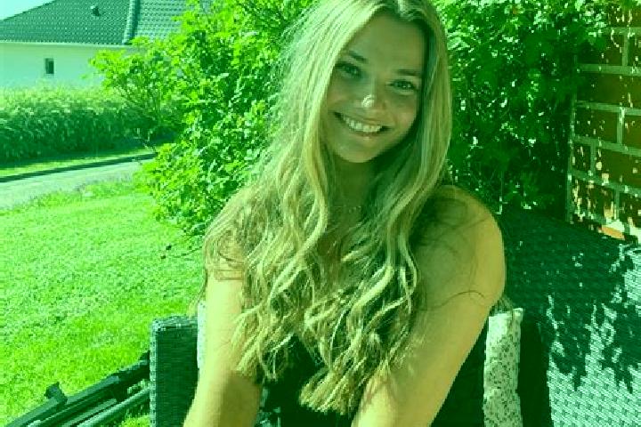 Lillian, 32 — Escort in Neder Holluf, Denmark