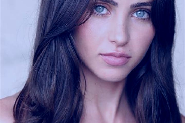 Lillian, 33, a auburn brown-eyed caribbean companion based in Klausner. Offering Duos, BDSM, Prostate Massage, OWO, Travel Companion. Available for incall an...
