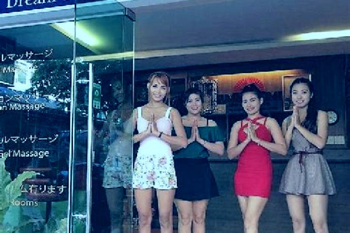 Lillian, 33, a blonde amber-eyed asian companion based in Rupite. Offering Couples, 69, Striptease, Massage. Available for incall and outcall, day and evenin...