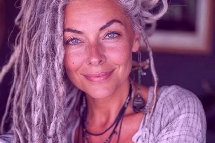 Lillian, 33, a blonde grey-eyed caucasian companion based in Middle Point. Offering Couples, Girlfriend Experience, A-Level. Available for incall and outcall...