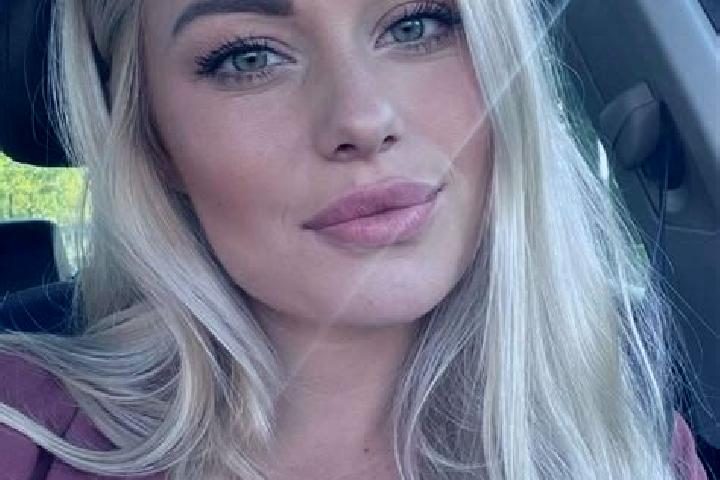 Lillian, 33, a blonde hazel-eyed middle eastern companion based in Yaloke. Offering Prostate Massage, Striptease, Erotic Massage. Available for incall and ou...