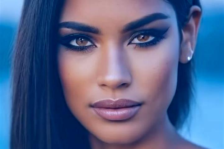 Lillian, 33, a brunette dark-eyed latina companion based in Gatchina. Offering Duos, Overnight, Fetish. Available for incall and outcall, overnight bookings ...