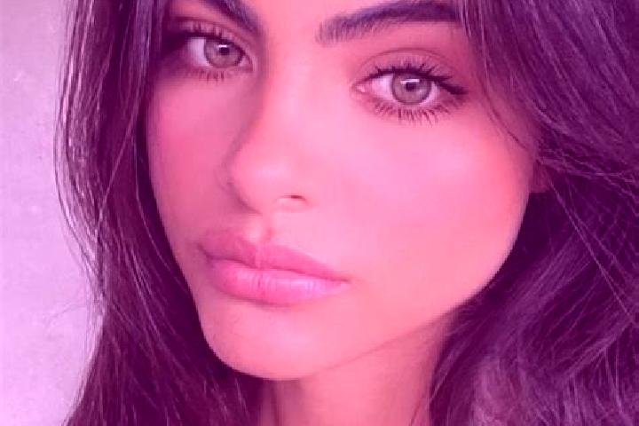 Lillian, 33, a brunette green-eyed european companion based in Sammbakaha. Offering Tantra, Roleplay, BDSM, Striptease. Available for incall and outcall, day...