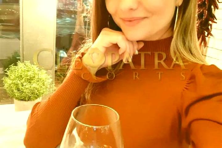 Lillian, 33, a red blue-eyed latina companion based in Barra do Pirai. Offering CIM, Dinner Date, Girlfriend Experience, OWO, Fetish. Available for incall an...