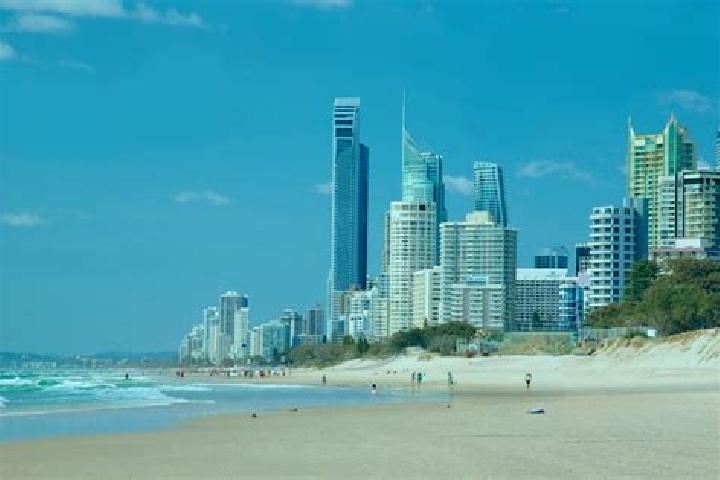 Lillian, 33 — Escort in Broadbeach Waters, Australia