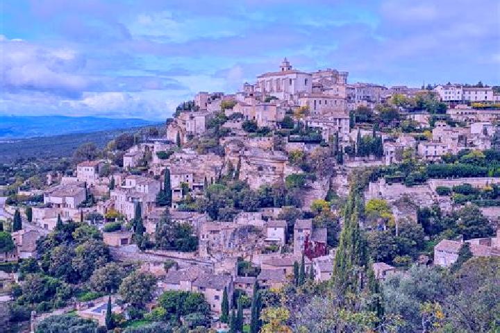 Lillian, 33 — Escort in Gordes, France