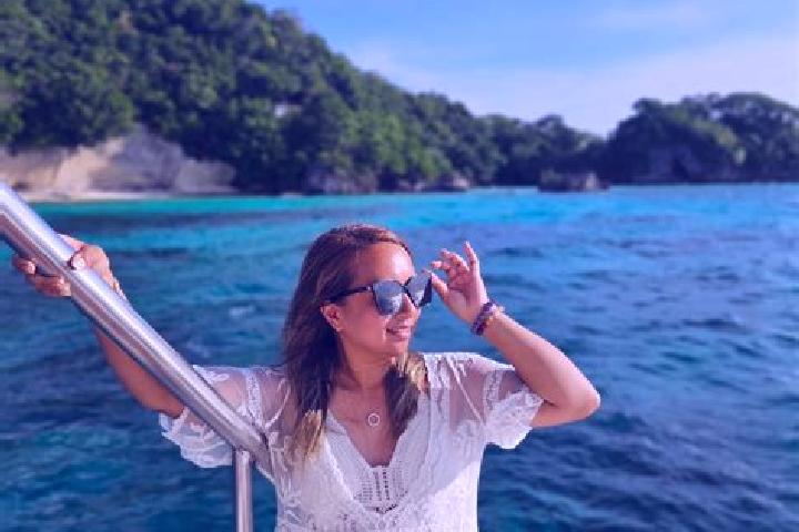Lillian, 33 — Escort in Warneet, Australia