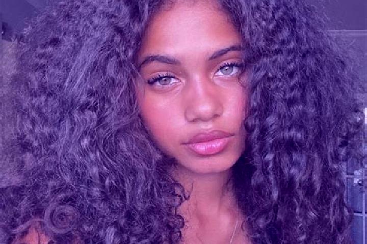 Lillian, 34, a auburn blue-eyed ebony companion based in Corral de Piedras de Arriba. Offering Striptease, Duos, Tantra, Party Girl. Available for incall and...