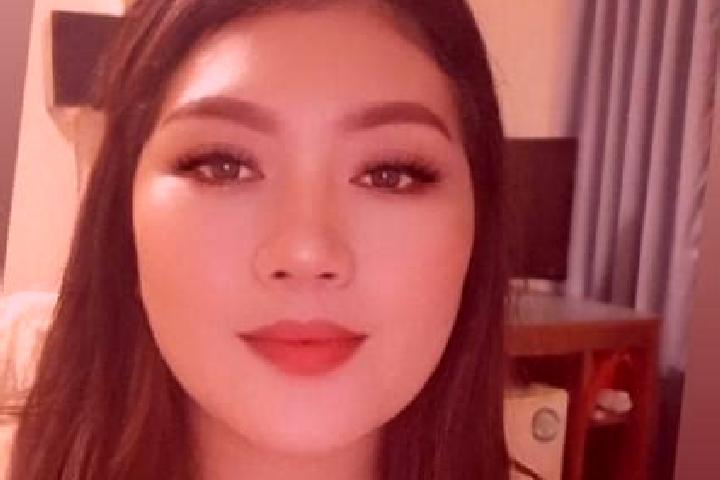 Lillian, 34, a blonde brown-eyed asian companion based in Attignat. Offering Domination, OWO, Couples. Available for incall and outcall, day and evening dates.