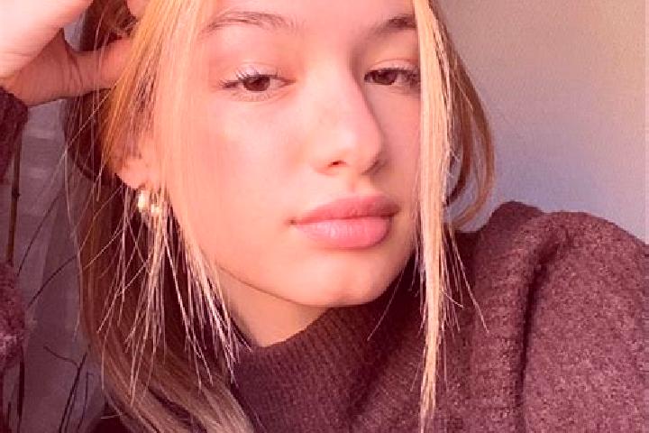 Lillian, 34, a blonde brown-eyed mediterranean companion based in Roksem. Offering A-Level, Deep French Kissing. Available for incall and outcall, overnight ...