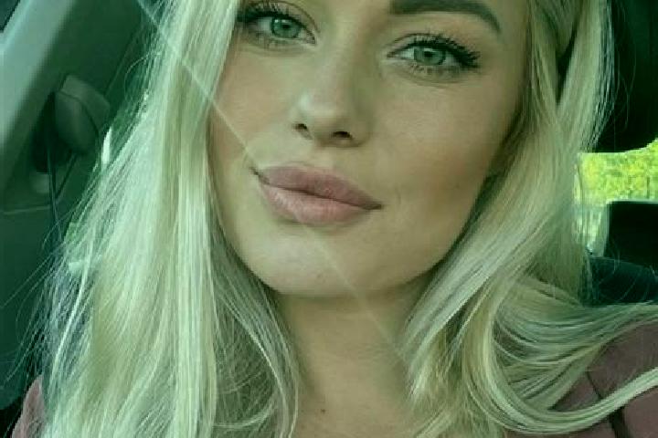 Lillian, 34, a blonde hazel-eyed mixed companion based in Saint Thomas Mount. Offering Roleplay, Massage, Couples, Duos. Available for incall and outcall, ov...