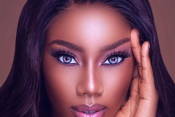 Lillian, 34, a chestnut blue-eyed ebony companion based in Troestau. Offering Striptease, Overnight, Girlfriend Experience. Available for incall and outcall,...