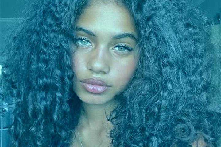 Lillian, 34, a red blue-eyed ebony companion based in Bruzolo. Offering OWO, Party Girl, Overnight, Erotic Massage. Available for incall and outcall, day and...