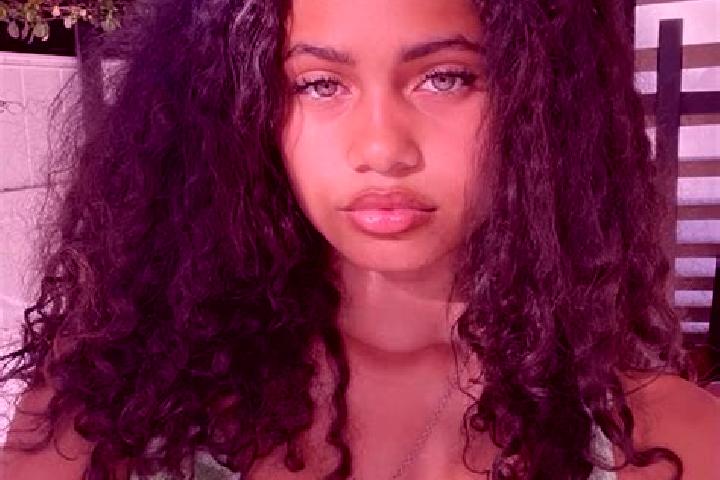 Lillian, 34, a red green-eyed mixed companion based in Paderno d Adda. Offering Travel Companion, Duos, 69. Available for incall and outcall, day and evening...