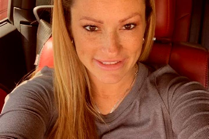 Lillian, 34, a red grey-eyed caribbean companion based in Palu. Offering Domination, Party Girl, Overnight. Available for incall and outcall, overnight booki...