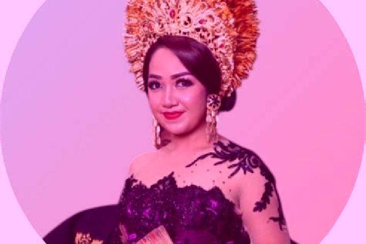 Lillian, 34 — Escort in Banjar Kelodan, Indonesia