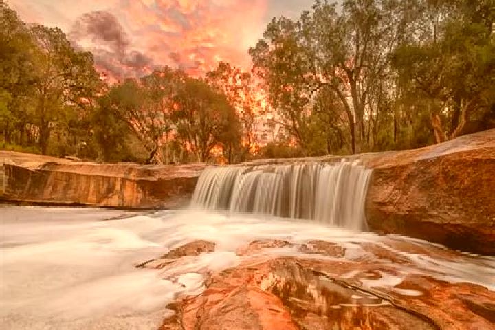 Lillian, 34 — Escort in Gidgegannup, Australia