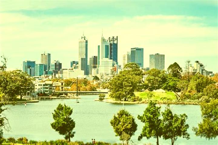 Lillian, 34 — Escort in North Perth, Australia