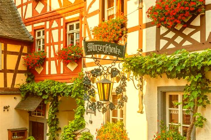 Lillian, 34 — Escort in Schuntersdlg - West, Germany