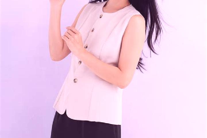Lillian, 34 — Escort in Tagondaing, Myanmar