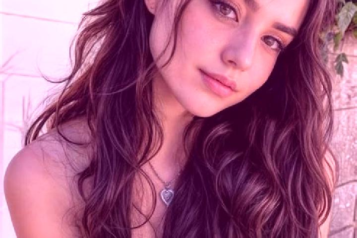 Lillian, 35, a auburn brown-eyed middle eastern companion based in Rockeskyll. Offering Erotic Massage, Tantra, Couples, A-Level. Available for incall and ou...