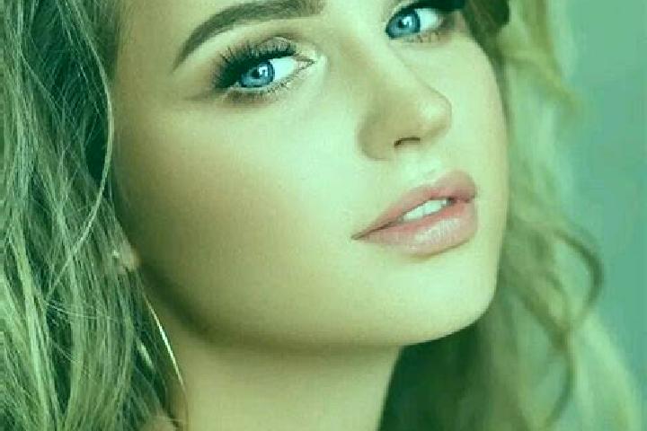 Lillian, 35, a dark blonde blue-eyed slavic companion based in Jiashan. Offering CIM, Party Girl, Girlfriend Experience. Available for incall and outcall, da...