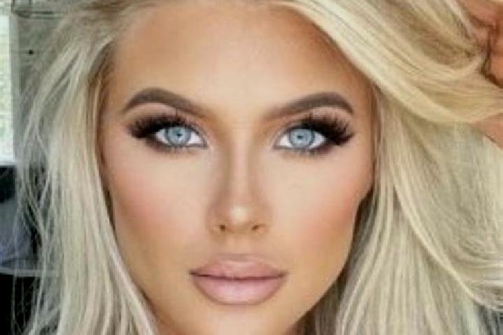 Lillian, 35, a platinum blonde hazel-eyed ebony companion based in Millbridge. Offering Girlfriend Experience, Deep French Kissing, Striptease, Roleplay, A-L...