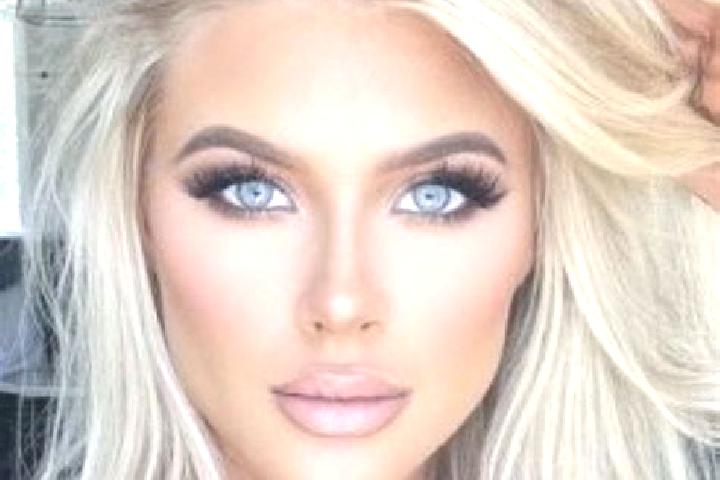 Lillian, 35, a platinum blonde hazel-eyed middle eastern companion based in Prines. Offering BDSM, A-Level, Erotic Massage. Available for incall and outcall,...