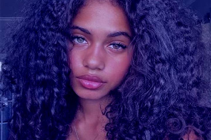 Lillian, 35, a red blue-eyed ebony companion based in Hope. Offering Party Girl, Erotic Massage. Available for incall and outcall, overnight bookings available.