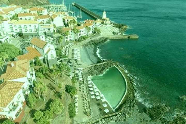 Lillian, 35 — Escort in Canical, Portugal
