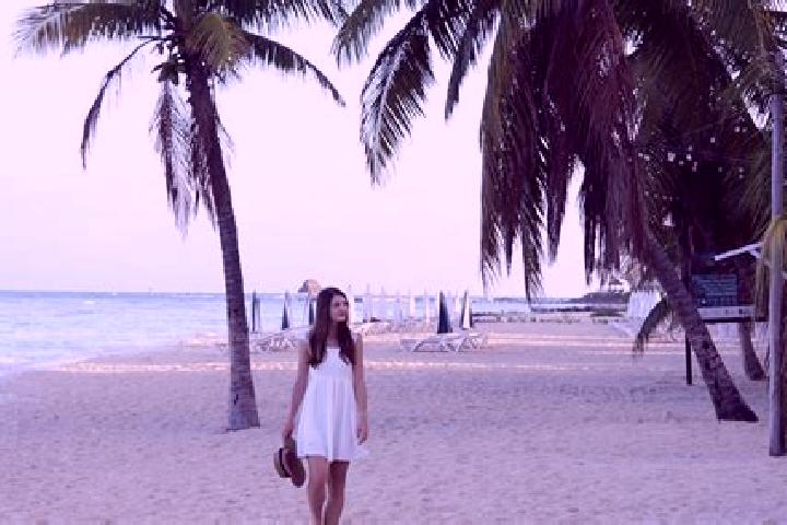 Lillian, 35 — Escort in Isla, Philippines