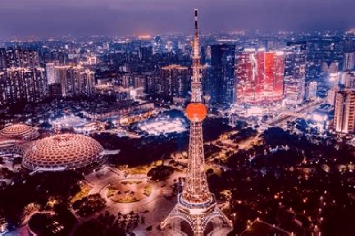 Lillian, 35 — Escort in Jinhe, China