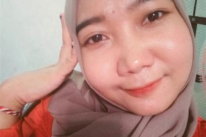 Lillian, 35 — Escort in Kemantren Satu, Indonesia