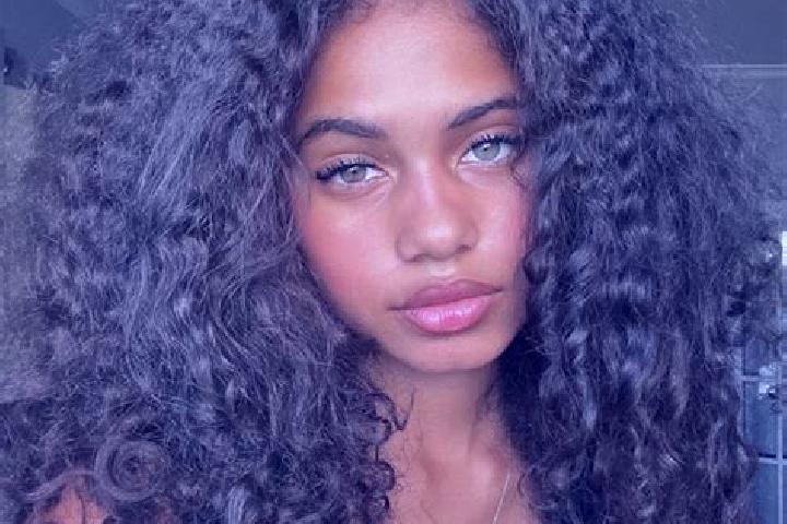 Lillian, 36, a auburn blue-eyed ebony companion based in Karabuek. Offering OWO, Travel Companion, Couples. Available for incall and outcall, day and evening...