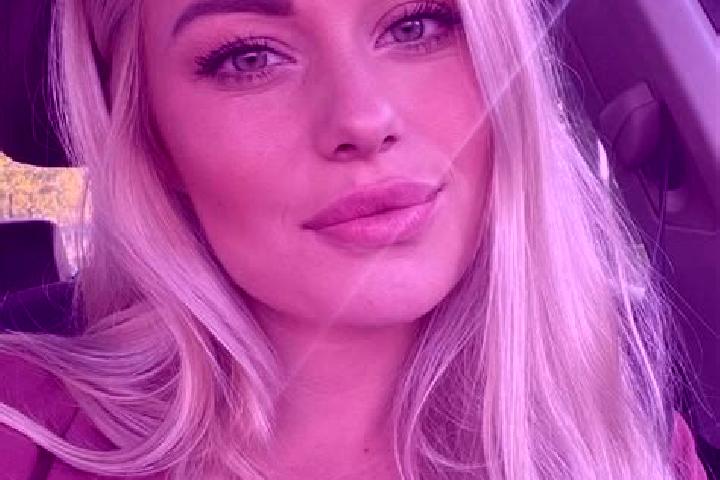 Lillian, 36, a blonde hazel-eyed mixed companion based in Cheremisinovo. Offering Travel Companion, Striptease, BDSM. Available for incall and outcall, overn...