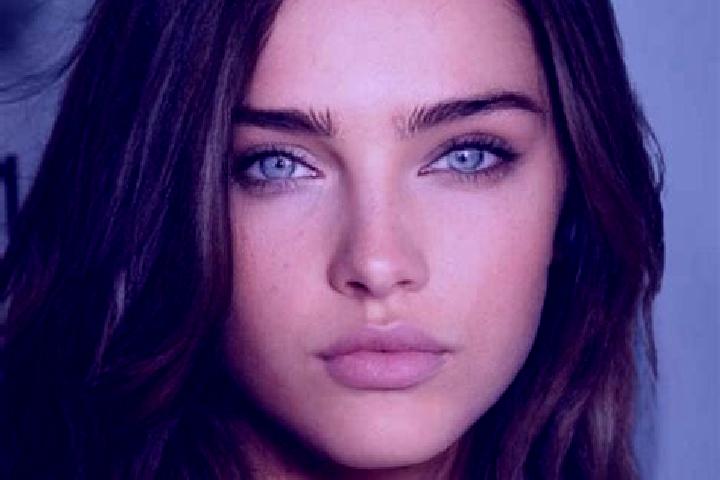 Lillian, 36, a brunette blue-eyed caribbean companion based in Cerme Kidul. Offering OWO, Deep French Kissing, Couples. Available for incall and outcall, ove...
