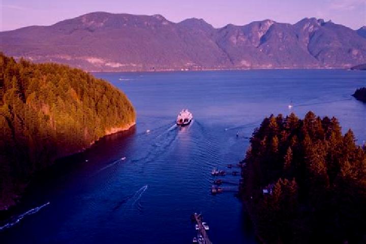 Lillian, 36 — Escort in Bowen Island, Canada