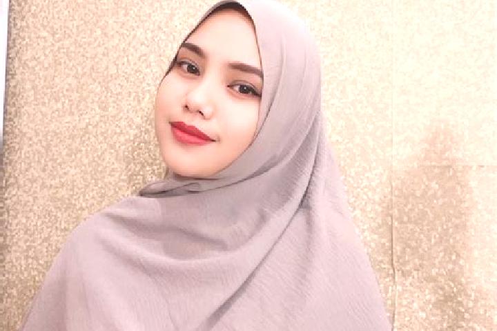 Lillian, 36 — Escort in Karti, Iran