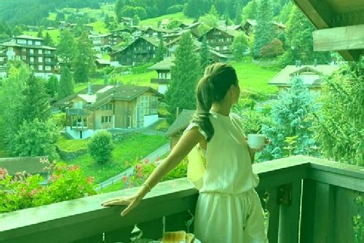 Lillian, 36 — Escort in Noiraigue, Switzerland