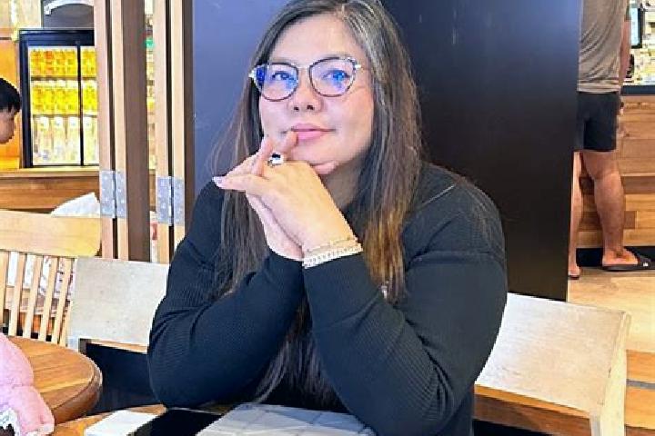 Lillian, 36 — Escort in Raci, Indonesia