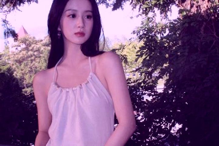 Lillian, 36 — Escort in Shangen, China