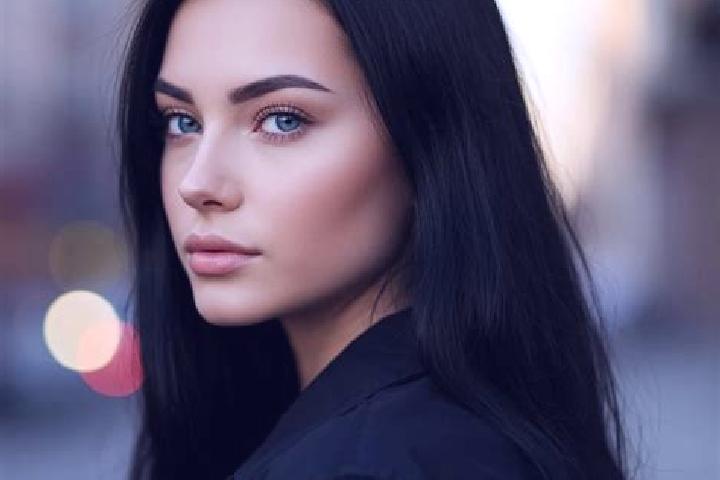 Lillian, 37, a auburn blue-eyed latina companion based in Leiwang. Offering Dinner Date, GFE, Massage, Travel Companion. Available for incall and outcall, ov...