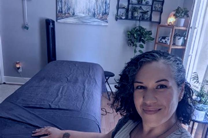 Lillian, 37, a chestnut hazel-eyed ebony companion based in Wolfdale. Offering Massage, CIM, GFE. Available for incall and outcall, day and evening dates.