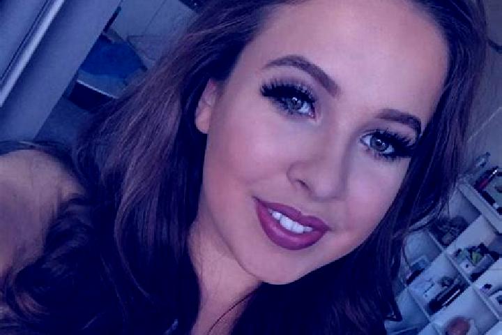Lillian, 37, a red blue-eyed slavic companion based in Puerto Padre. Offering Domination, Striptease, Party Girl. Available for incall and outcall, day and e...