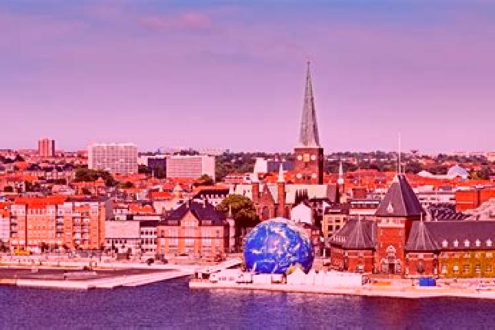Lillian, 37 — Escort in Arhus, Denmark