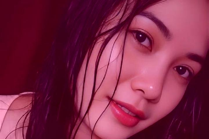 Lillian, 37 — Escort in Bulak, Indonesia