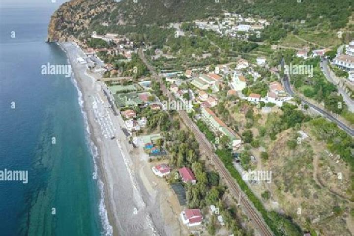 Lillian, 37 — Escort in Gioiosa Marea, Italy