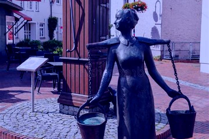 Lillian, 37 — Escort in Jever, Germany