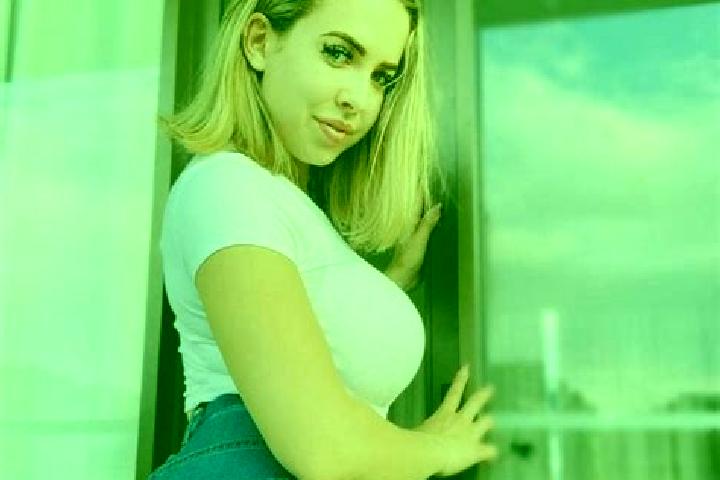 Lillian, 38, a blonde amber-eyed latina companion based in Gbedjenou. Offering Overnight, GFE, Massage, Couples, Deep French Kissing. Available for incall an...